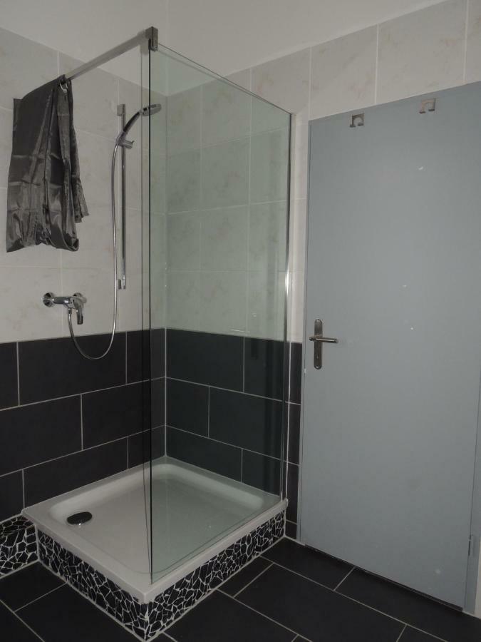 Zentrales Apartment In Гельзенкирхен Экстерьер фото